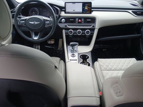 Used 2023 Genesis G70 3.3T w/ Sport Prestige Package image 10