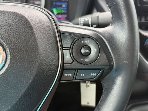 Used 2022 Toyota Corolla SE w/ Carpet Mat Package (TMS) FWD image 22