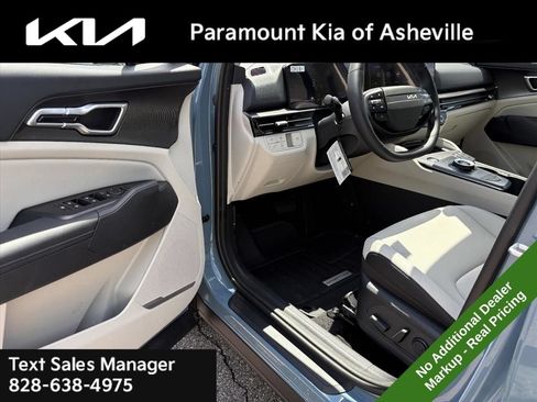 New 2026 Kia Sportage EX AWD/4WD image 17