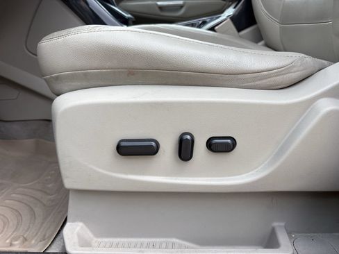 Used 2014 Ford Escape Titanium w/ Equipment Group 401A FWD image 13