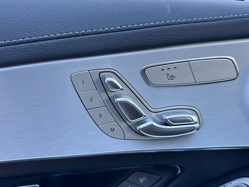 Used 2023 Mercedes-Benz GLC 300 4MATIC Coupe image 21