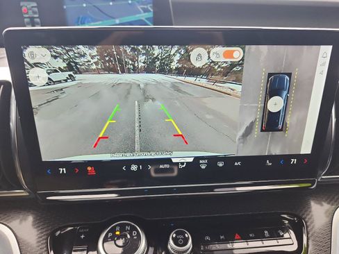 Used 2025 Ford Expedition Max Platinum w/ Stealth Appearance Package image 22