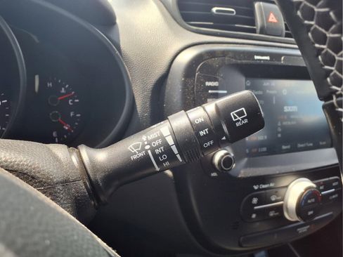 Used 2019 Kia Soul + FWD image 18