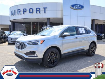 Used 2024 Ford Edge SEL w/ Convenience Package