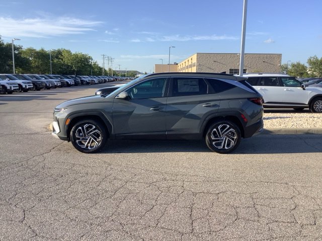 New 2026 Hyundai Tucson SEL Plus w/ Tow & Go Package FWD image 2