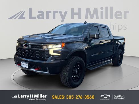 Used 2023 Chevrolet Silverado 1500 ZR2 w/ Technology Package AWD/4WD image 1