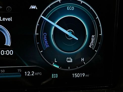 Used 2025 Kia Carnival image 20