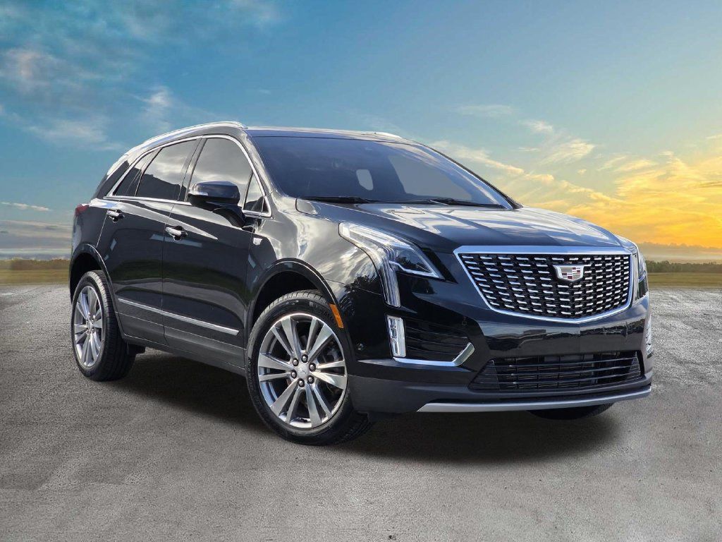 Used 2024 Cadillac XT5 Premium Luxury w/ Technology Package AWD/4WD image 1