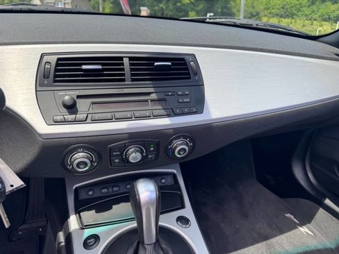 Used 2008 BMW Z4 3.0i RWD image 10