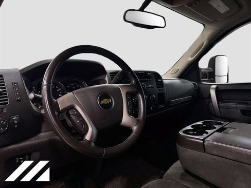 Used 2012 Chevrolet Silverado 2500 LT w/ Interior Plus Package AWD/4WD image 9