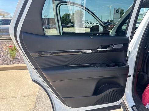Used 2025 Hyundai Palisade Calligraphy AWD/4WD image 7