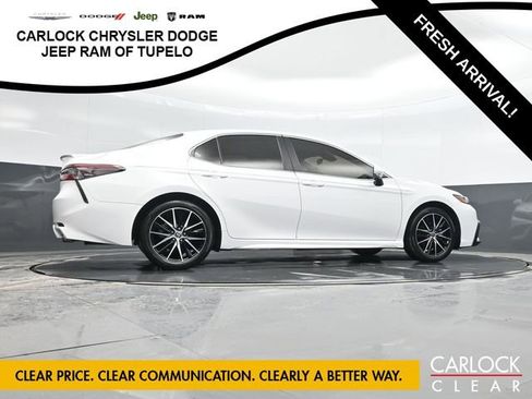 Used 2023 Toyota Camry SE image 43
