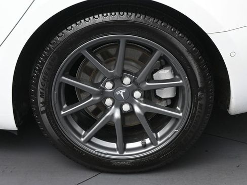 Used 2020 Tesla Model 3 Standard Range Plus RWD image 34