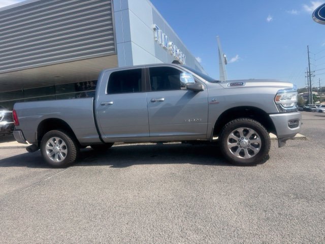 Used 2023 RAM 2500 Laramie AWD/4WD image 9