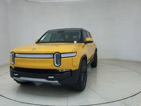 Used 2024 Rivian R1S Adventure image 68