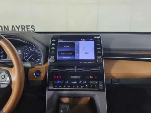 Used 2020 Toyota Avalon Limited w/ All Weather Liner Package FWD image 21