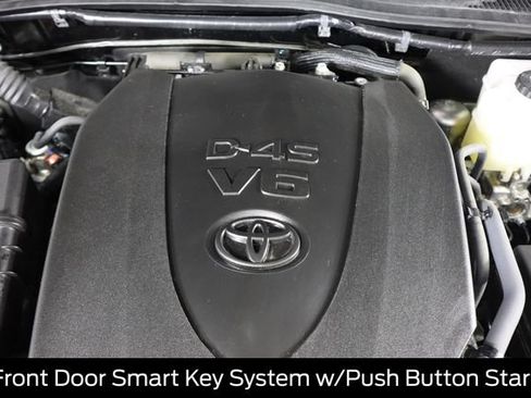 Used 2023 Toyota Tacoma TRD Off-Road AWD/4WD image 18