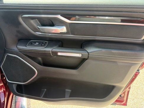 Used 2019 RAM 1500 Laramie w/ Sport Appearance Package AWD/4WD image 19