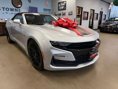 Used 2019 Chevrolet Camaro SS image 18