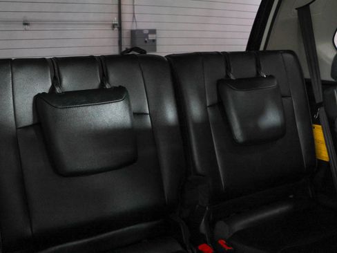 Used 2021 Toyota 4Runner SR5 Premium w/ Moonroof Package AWD/4WD image 31