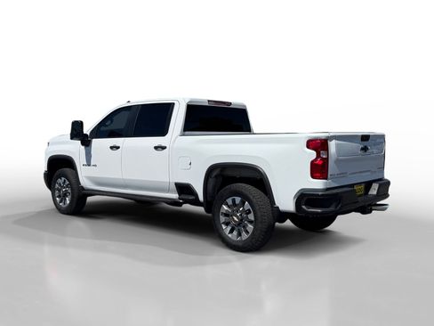 Used 2025 Chevrolet Silverado 2500 Custom w/ Custom Value Package AWD/4WD image 3