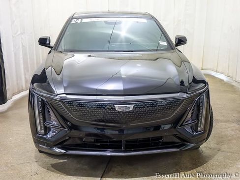 Certified 2024 Cadillac Lyriq Sport w/ LPO, Floor Liner Package AWD/4WD image 5