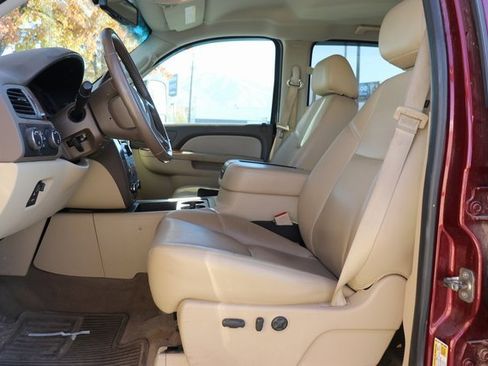 Used 2013 Chevrolet Silverado 2500 LTZ w/ LTZ Plus Package image 17