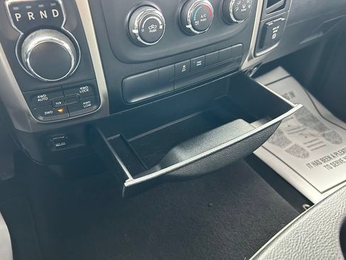 Used 2016 RAM 1500 Big Horn AWD/4WD image 34