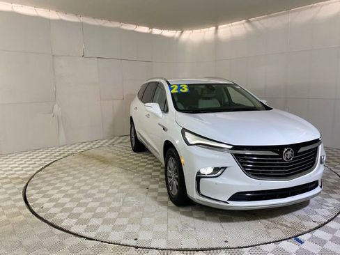 Used 2023 Buick Enclave Essence w/ Trailering Package, 5000 lbs. FWD image 46