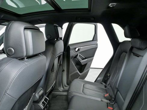 Used 2025 Audi Q3 2.0T Premium w/ Convenience Package image 20