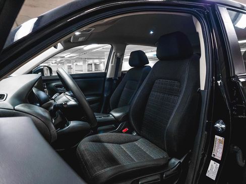 Used 2024 Honda HR-V LX image 5