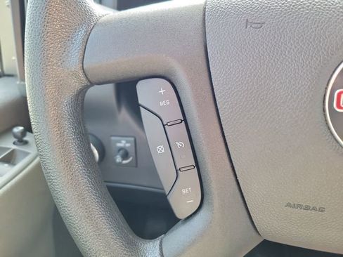 Certified 2024 GMC Savana 2500 w/ Driver Convenience Package image 22