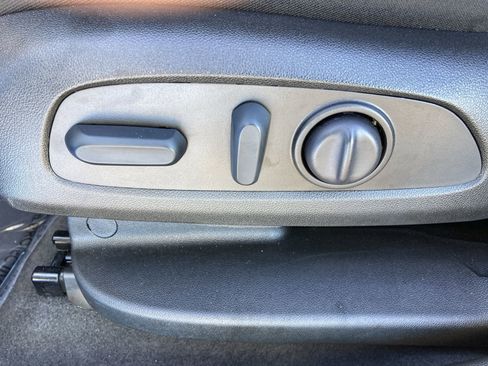 Used 2025 Chevrolet Blazer LT image 14