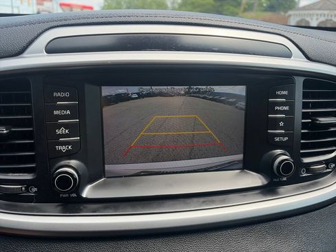 Used 2020 Kia Sorento L FWD image 20