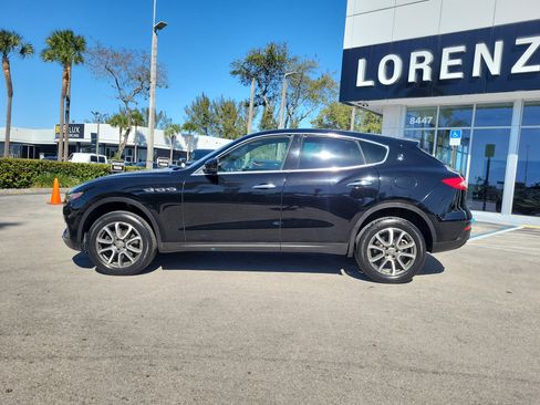 Used 2018 Maserati Levante image 8