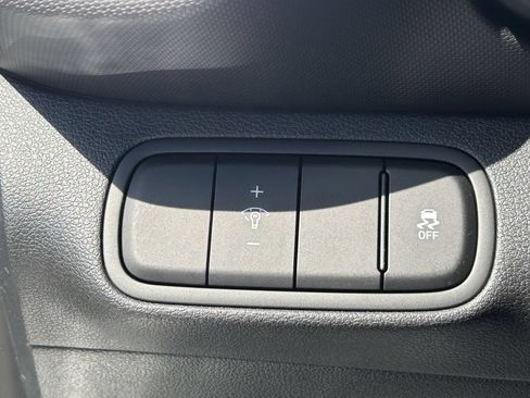 New 2026 Hyundai Venue SEL FWD image 28