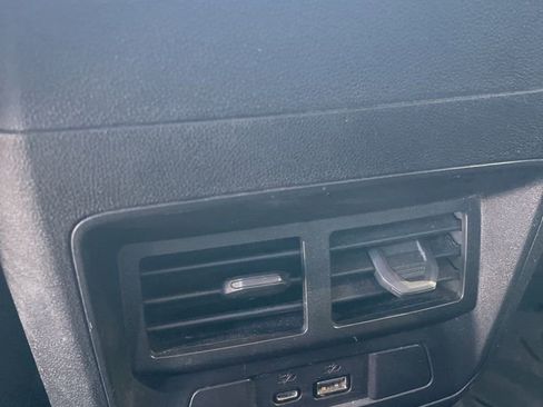 Used 2023 Chevrolet Colorado Z71 w/ Z71 Convenience Package 2 image 14