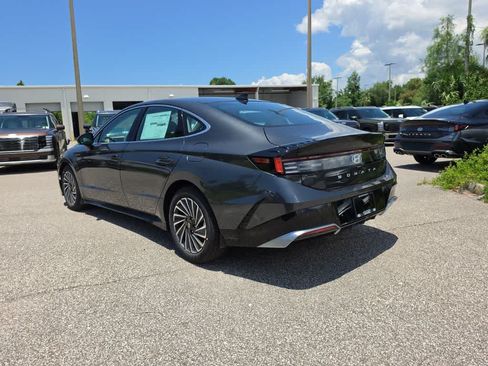 New 2026 Hyundai Sonata Limited FWD image 4
