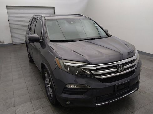 Used 2017 Honda Pilot Touring image 14