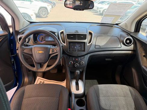 Used 2015 Chevrolet Trax LS FWD image 11