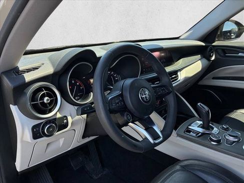 Used 2020 Alfa Romeo Stelvio Ti AWD/4WD image 10