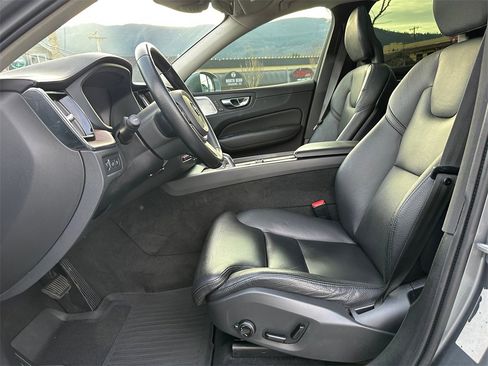 Used 2019 Volvo XC60 T8 Inscription w/ Advanced Package image 17