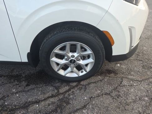 Used 2024 Kia Soul LX w/ Option Group 015 image 5
