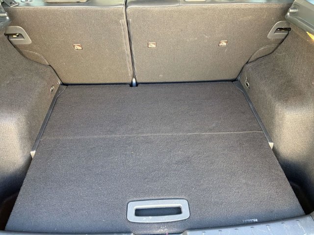 Certified 2025 Nissan Kicks SR FWD image 7