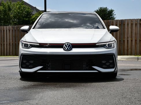 Used 2025 Volkswagen GTI SE FWD image 3