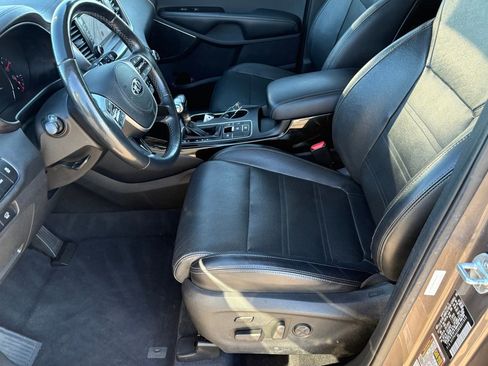 Used 2019 Kia Sorento SX w/ SX Touring Package image 33