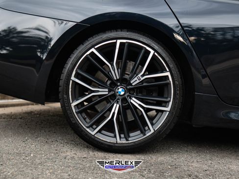Used 2022 BMW 540i w/ M Sport Package image 11