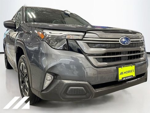 Used 2025 Subaru Forester Premium image 3