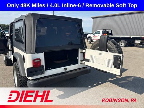 Used 2004 Jeep Wrangler 4WD image 9
