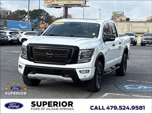 Used 2020 Nissan Titan PRO-4X w/ Pro-4x Convenience Package image 15